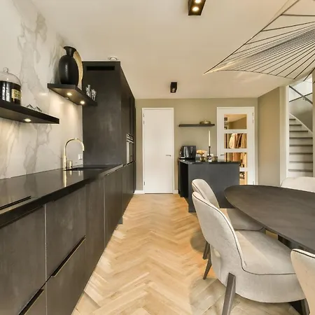 Apartment Fantastic Center Group - 4 Bedrooms *